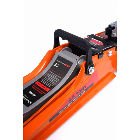 Гідравлічний домкрат KRAFT&DELE 2.5T (KD383)