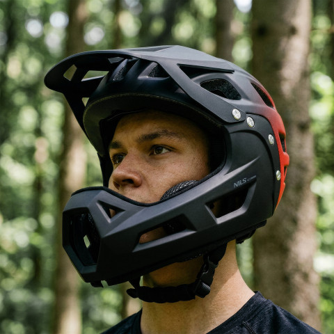 Шолом Full Face NILS EXTREME MTW101 Червоний M (56-58см) (16-70-374)